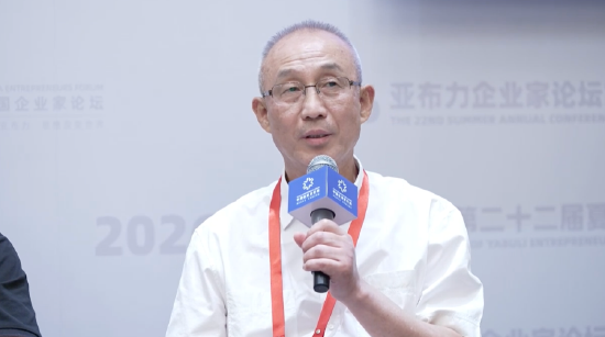 新基讯科技董事长曹强：小黄鸭、Labubu等产品向消费级AI方向演进